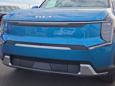 New 2026 Kia EV9 Wind AWD/4WD image 6