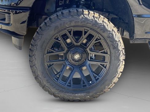 New 2025 Ford F150 XLT w/ Equipment Group 302A MID AWD/4WD image 34