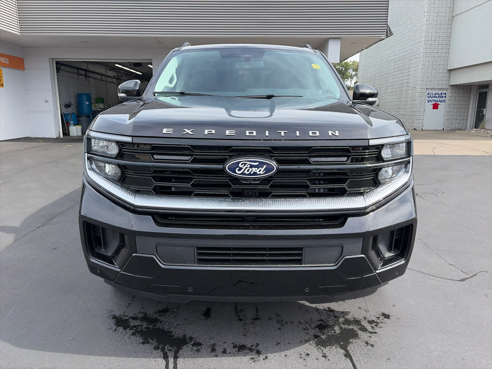 New 2027 Ford Expedition Max Platinum w/ Platinum Ultimate Package AWD/4WD image 2