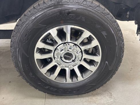 Used 2021 Ford F350 Lariat w/ Lariat Value Package image 37