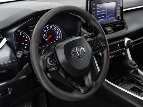 Used 2022 Toyota RAV4 XLE image 14