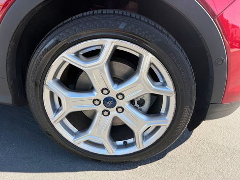 Used 2019 Ford Escape Titanium FWD image 24