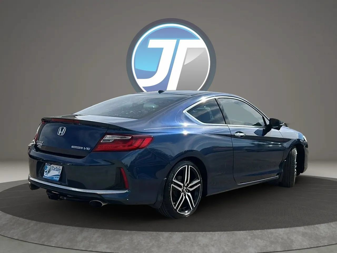 Used 2017 Honda Accord Touring image 15