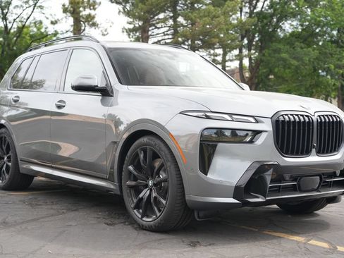 New 2027 BMW X7 xDrive40i w/ M Sport Package AWD/4WD image 7