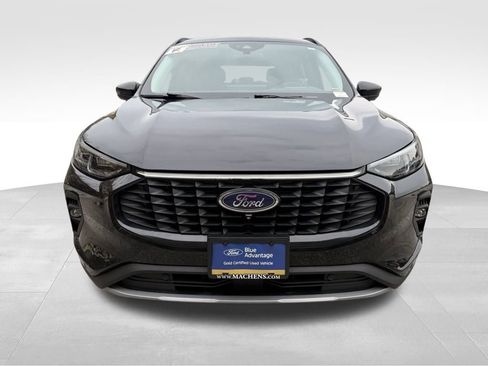 Certified 2024 Ford Escape SE w/ PHEV Premium Package image 7