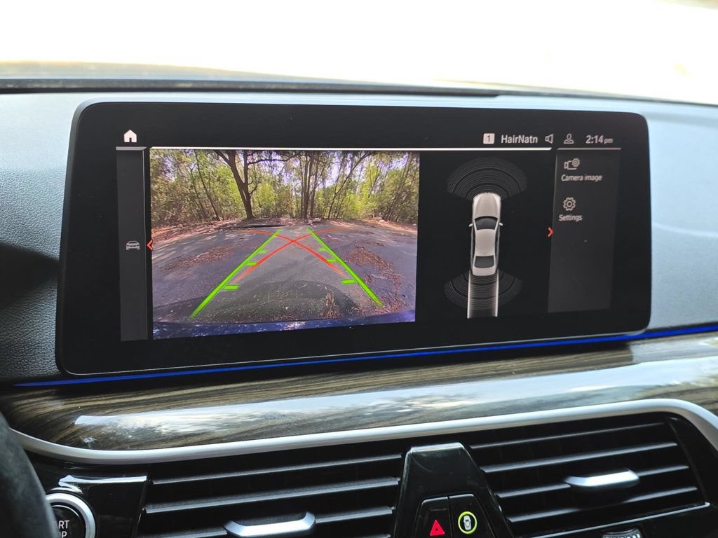 Used 2021 BMW 530i xDrive w/ Premium Package AWD/4WD image 13