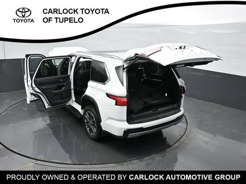 Used 2026 Toyota Sequoia Limited AWD/4WD image 60