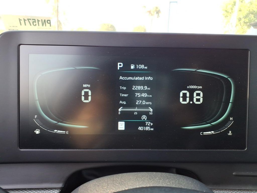 Used 2025 Kia Sportage LX AWD/4WD image 8