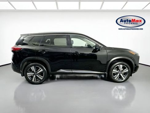 Used 2023 Nissan Rogue SL w/ SL Premium Package image 10
