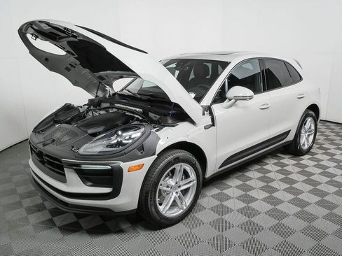 Certified 2026 Porsche Macan Turbo AWD/4WD image 33