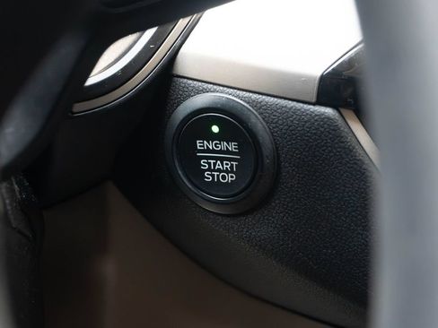 Used 2020 Ford Escape SE FWD image 25