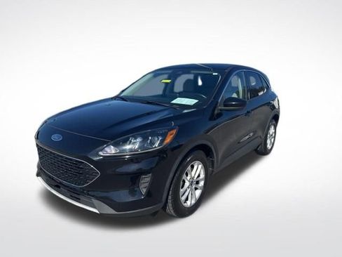 Used 2020 Ford Escape SE image 1