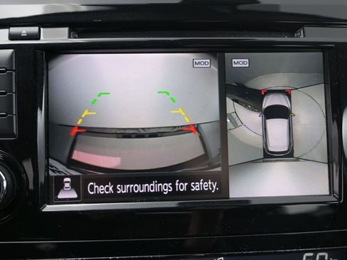 Used 2022 Nissan Rogue Sport SL w/ Premium Package image 18