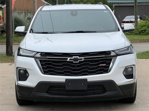 Used 2023 Chevrolet Traverse RS image 46