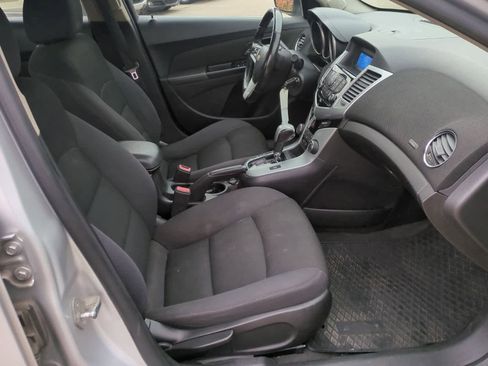 Used 2013 Chevrolet Cruze LT image 21