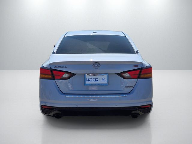 Used 2023 Nissan Altima 2.0 SR FWD image 5
