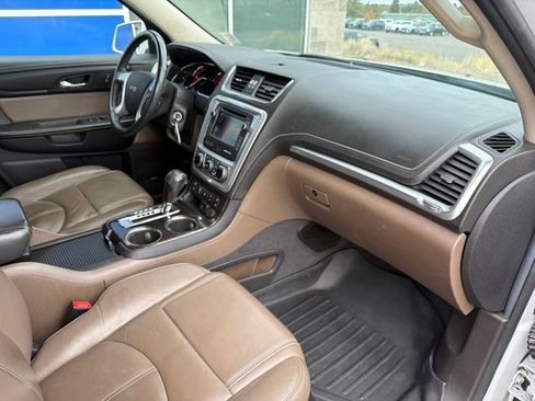Used 2016 GMC Acadia SLT AWD/4WD image 27