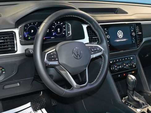 Used 2023 Volkswagen Atlas SE w/ Black Wheel Package AWD/4WD image 2