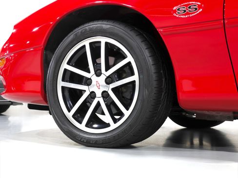 Used 2002 Chevrolet Camaro Z28 w/ SS Performance/Appearance Pkg image 21