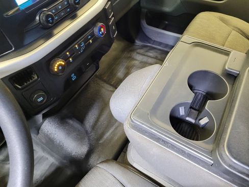 Used 2021 Ford F150 XL image 26