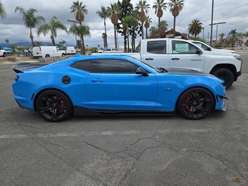 Used 2022 Chevrolet Camaro SS RWD image 2