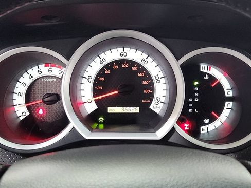Used 2015 Toyota Tacoma 4x4 Double Cab w/ TRD Off-Road Package image 37