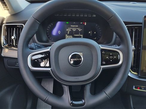 New 2026 Volvo XC90 B6 Plus image 13