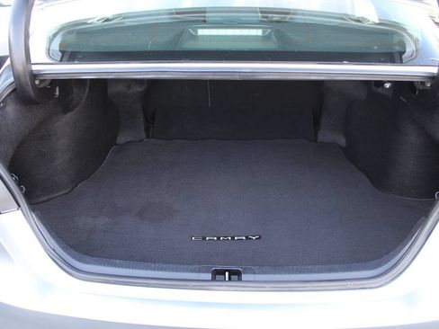 Used 2019 Toyota Camry LE w/ Carpet Mat Package FWD image 29
