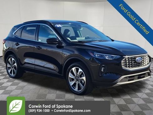 Used 2025 Ford Escape Platinum image 1