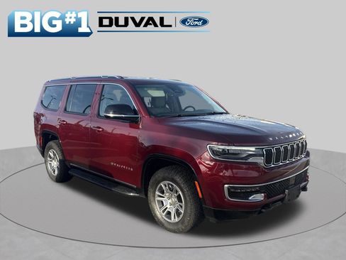 Used 2024 Jeep Wagoneer 4WD w/ HD Trailer Tow Package image 1