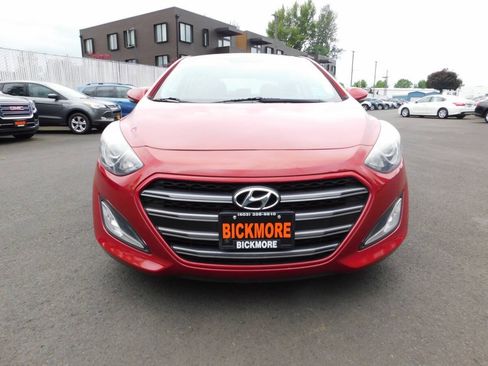 Used 2016 Hyundai Elantra GT w/ Option Group 03 FWD image 20