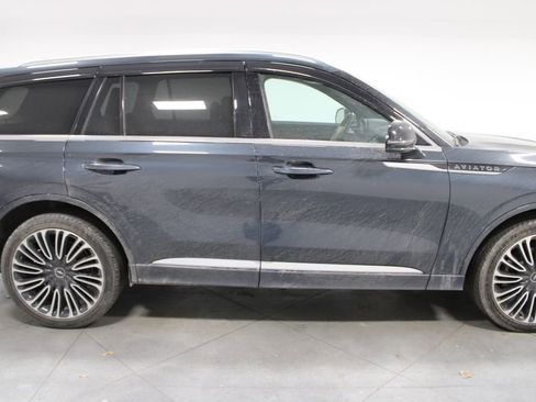 Used 2023 Lincoln Aviator Black Label w/ Dynamic Handling Package image 11