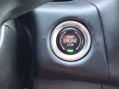 Used 2021 Chevrolet Tahoe LT RWD image 13