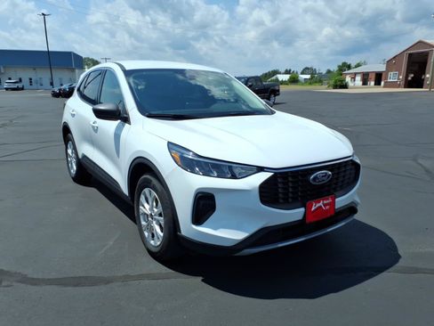Used 2023 Ford Escape Active AWD/4WD image 8