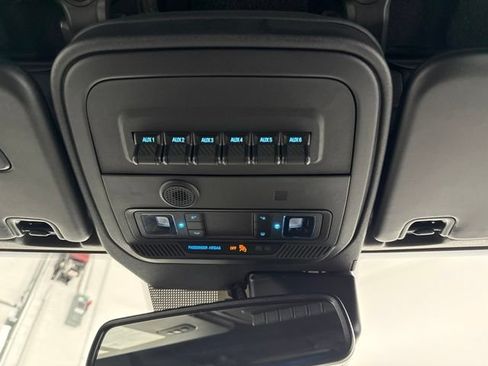 Used 2023 Ford Bronco Wildtrak AWD/4WD image 40