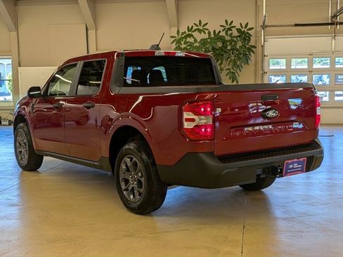 Used 2025 Ford Maverick XLT w/ Equipment Group 302A AWD/4WD image 8