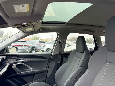 New 2025 Audi Q5 Premium Plus image 23