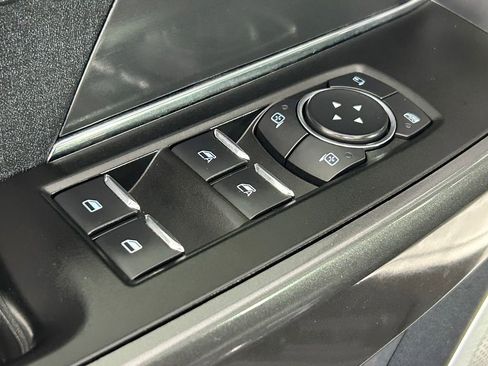 Used 2022 Ford F150 Lariat w/ Equipment Group 502A High AWD/4WD image 38