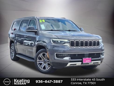 Used 2024 Jeep Wagoneer L Series II w/ Flexible Seating Group AWD/4WD image 3