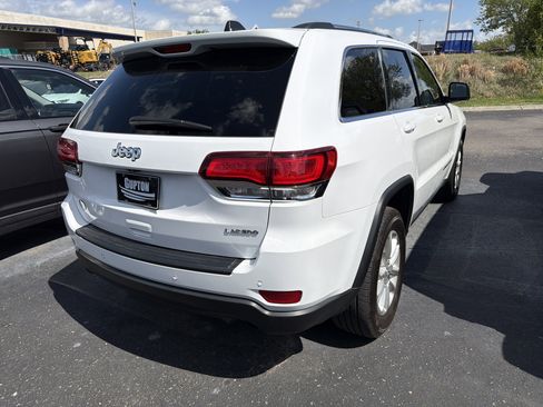 Used 2021 Jeep Grand Cherokee Laredo X RWD image 10