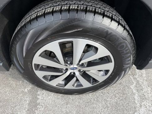 Used 2025 Subaru Outback Premium image 42