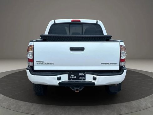 Used 2015 Toyota Tacoma PreRunner image 5