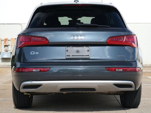 Used 2019 Audi Q5 2.0T Premium w/ Convenience Package AWD/4WD image 17