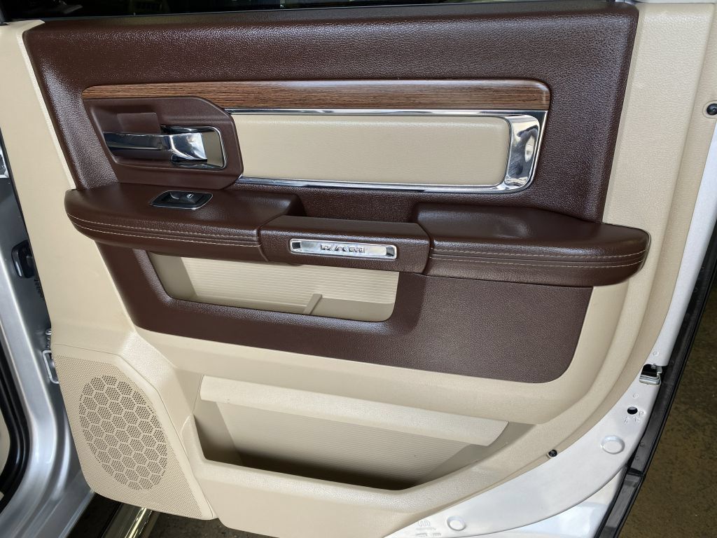 Used 2016 RAM 1500 Laramie w/ Convenience Group RWD image 12