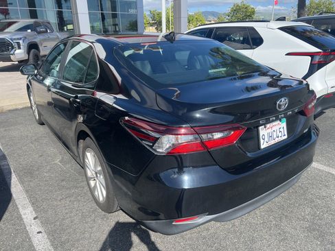 Certified 2022 Toyota Camry LE image 4