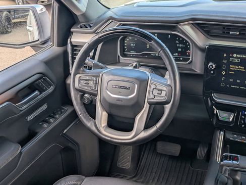 Used 2024 GMC Sierra 1500 Denali image 16