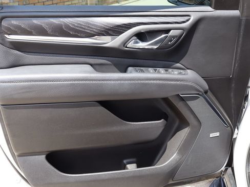Used 2023 GMC Yukon Denali RWD image 22