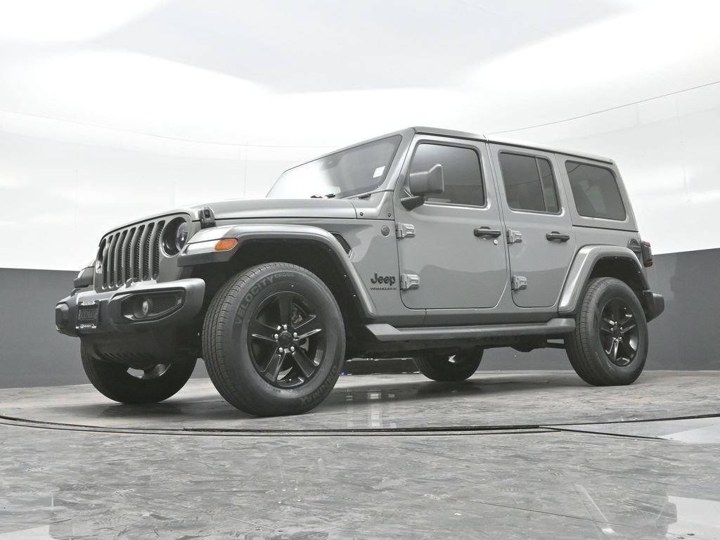 Used 2023 Jeep Wrangler Unlimited Sahara AWD/4WD image 28