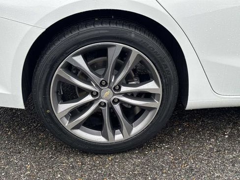 Used 2023 Chevrolet Malibu LT FWD image 5