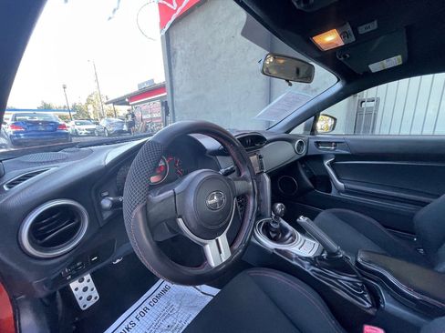 Used 2015 Scion FR-S RWD image 9